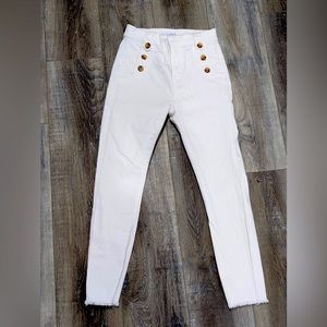 LOFT White Pants (00P)